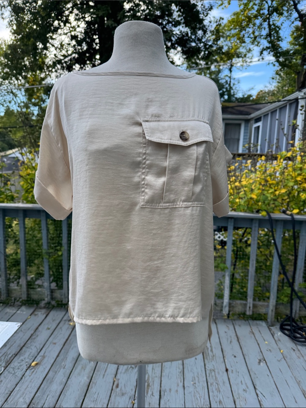 Banana Republic Heritage Collection Cream Short-Sleeve Pocket Blouse